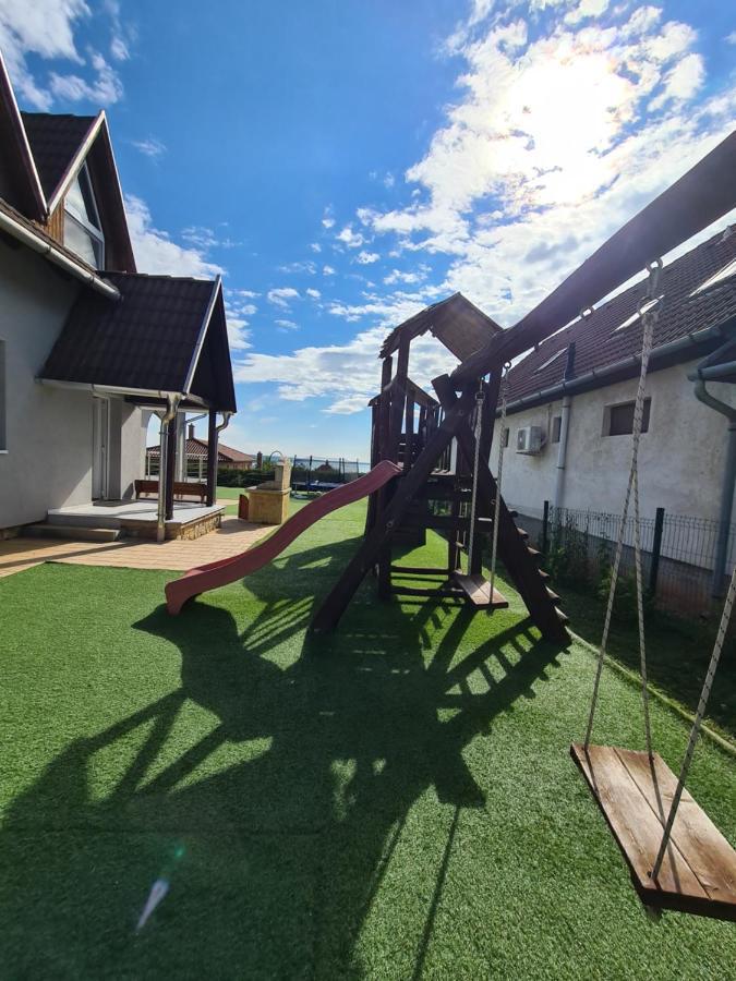 Aranyeső Apartmanházak No.1 Balatonalmádi Esterno foto